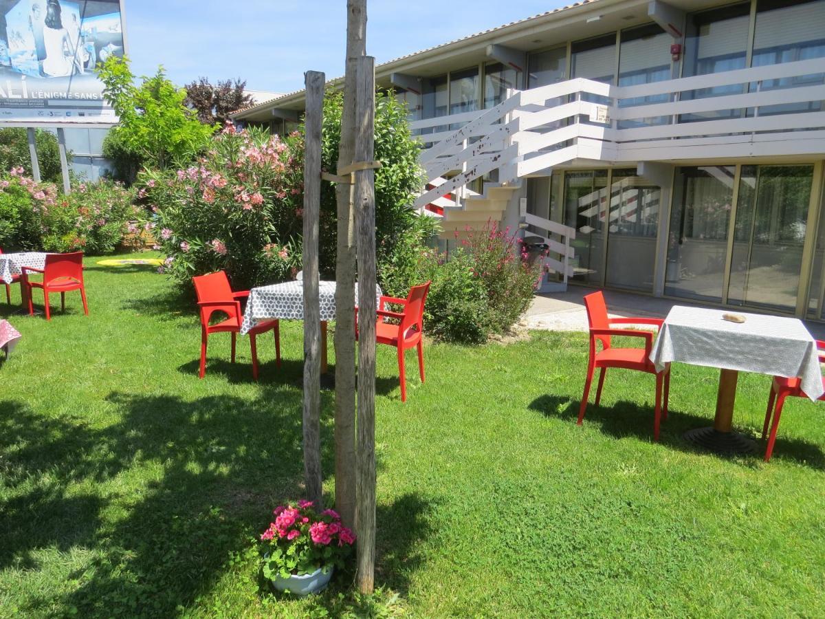 Hotel Kyriad Cap Sud Avignon Exterior photo
